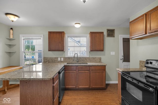 4737 Boulevard Place, Indianapolis, IN 46208