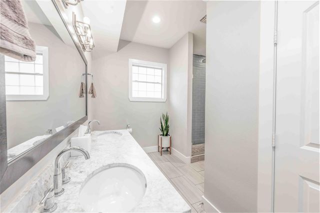 808 Woodrow Street, Houston, TX 77006