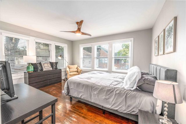 808 Woodrow Street, Houston, TX 77006