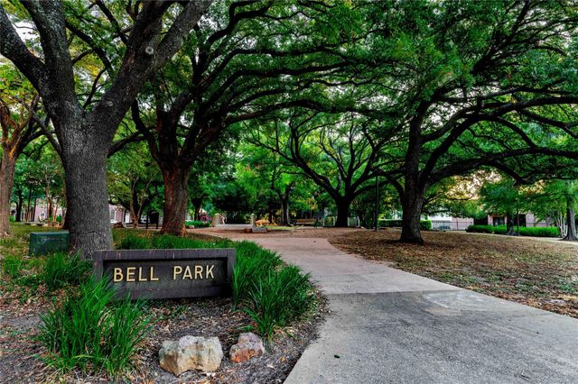 808 Woodrow Street, Houston, TX 77006