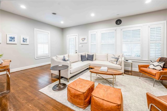 808 Woodrow Street, Houston, TX 77006