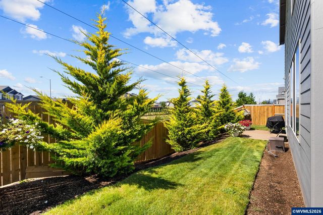 4882 Flight Av NE, Salem, OR 97305
