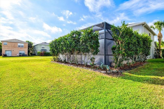 353 BEACON HARBOUR LOOP, Bradenton, FL 34212