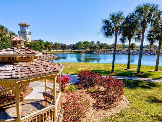 353 BEACON HARBOUR LOOP, Bradenton, FL 34212