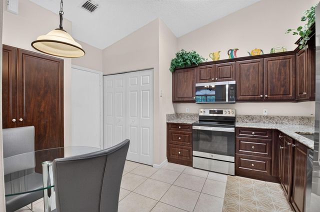 6100 PETUNIA Road, Delray Beach, FL 33484