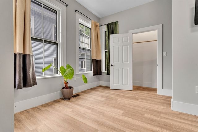 187 Neponset Ave 1, Boston, MA 02122