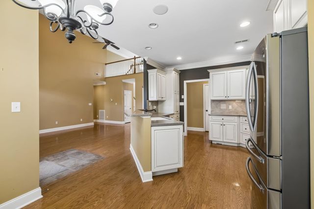 10421 Laurel Pointe Lane, Knoxville, TN 37931