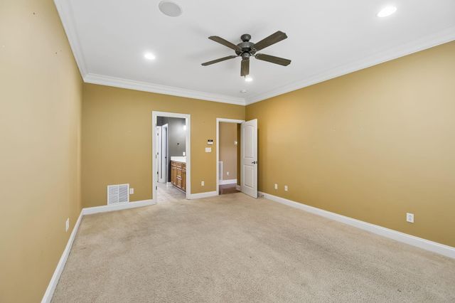 10421 Laurel Pointe Lane, Knoxville, TN 37931