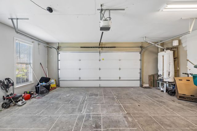 10421 Laurel Pointe Lane, Knoxville, TN 37931