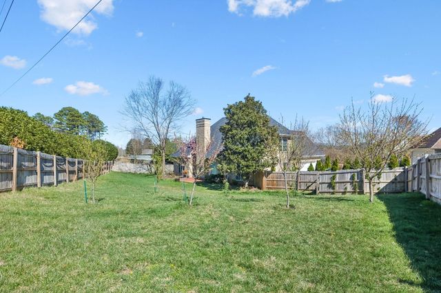 10421 Laurel Pointe Lane, Knoxville, TN 37931