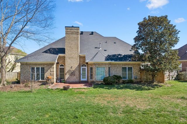 10421 Laurel Pointe Lane, Knoxville, TN 37931