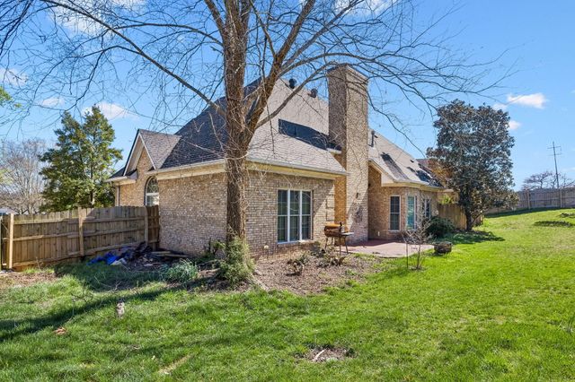 10421 Laurel Pointe Lane, Knoxville, TN 37931