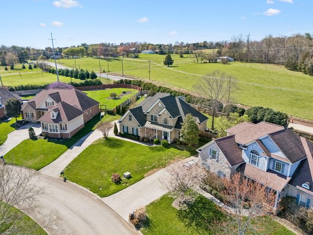 10421 Laurel Pointe Lane, Knoxville, TN 37931