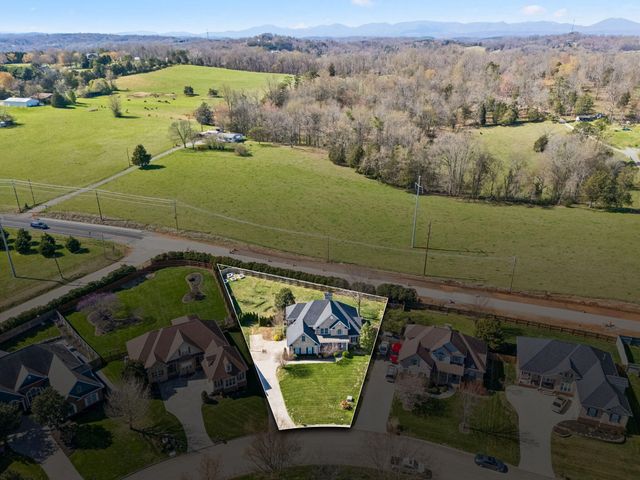 10421 Laurel Pointe Lane, Knoxville, TN 37931