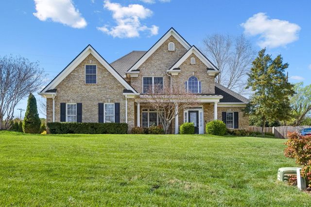 10421 Laurel Pointe Lane, Knoxville, TN 37931