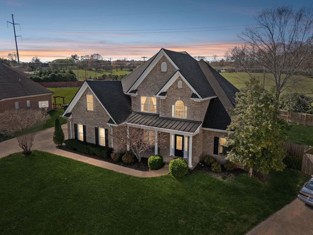 10421 Laurel Pointe Lane, Knoxville, TN 37931