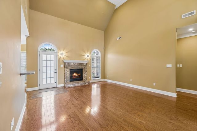 10421 Laurel Pointe Lane, Knoxville, TN 37931