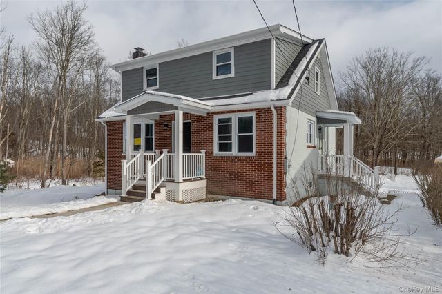 134 Old Quaker Lane, Hyde Park, NY 12538