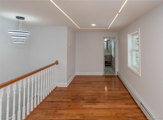 134 Old Quaker Lane, Hyde Park, NY 12538