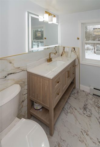 134 Old Quaker Lane, Hyde Park, NY 12538