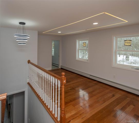 134 Old Quaker Lane, Hyde Park, NY 12538