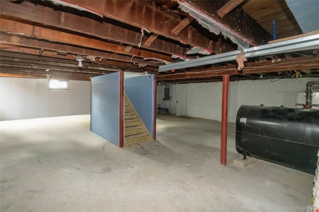 134 Old Quaker Lane, Hyde Park, NY 12538