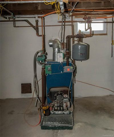 134 Old Quaker Lane, Hyde Park, NY 12538