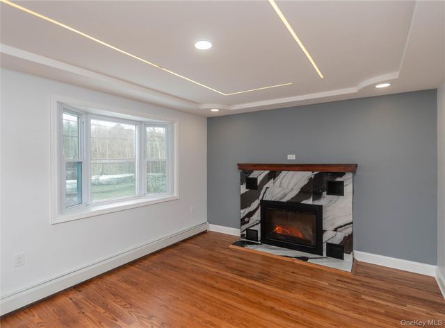 134 Old Quaker Lane, Hyde Park, NY 12538