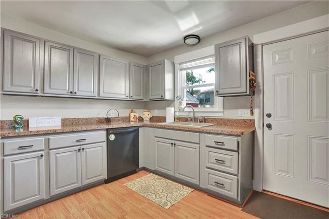 618 Euwanee PL, Norfolk, VA 23503