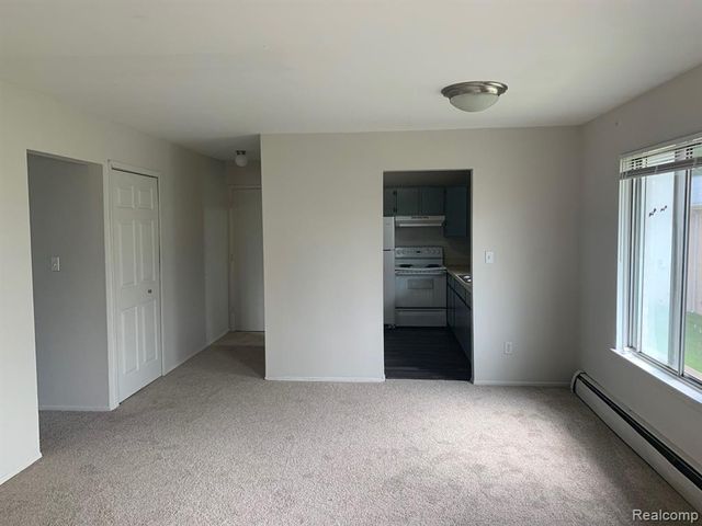 19220 Wick Road 221, Allen Park, MI 48101