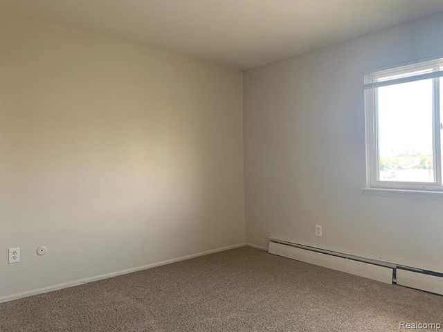 19220 Wick Road 221, Allen Park, MI 48101