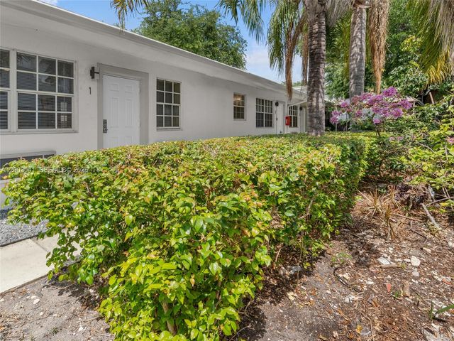 571 NE 67th St, Miami, FL 33138