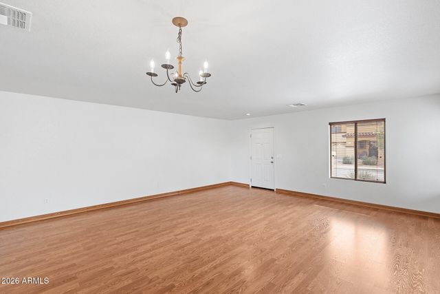 6430 W BARBARA Avenue, Glendale, AZ 85302