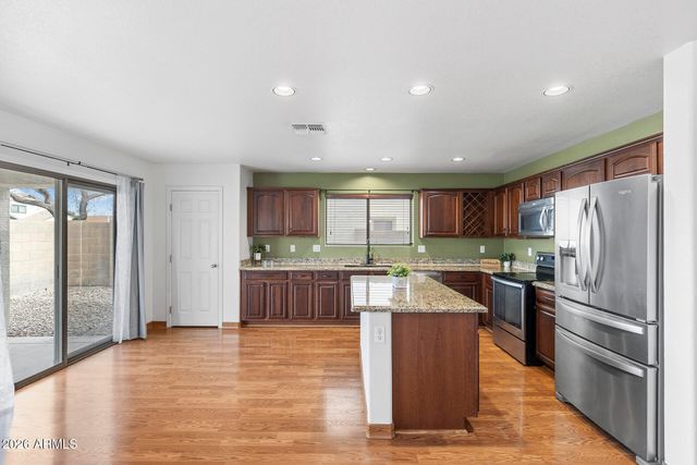 6430 W BARBARA Avenue, Glendale, AZ 85302