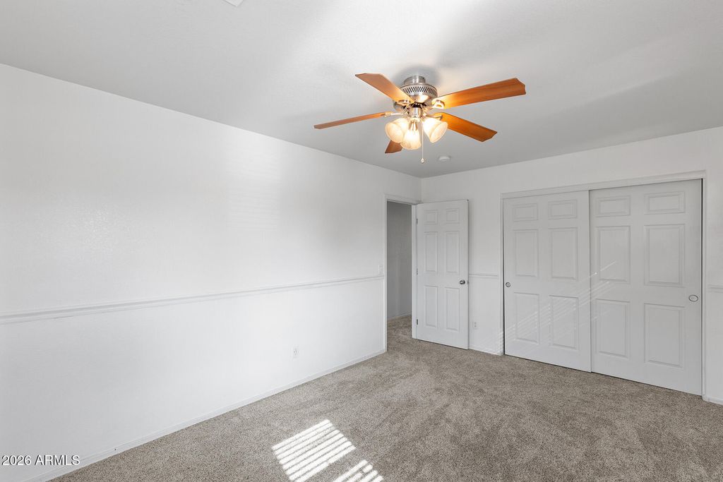 Image 32 of property listing at 6430 W BARBARA Avenue, Glendale, AZ 85302