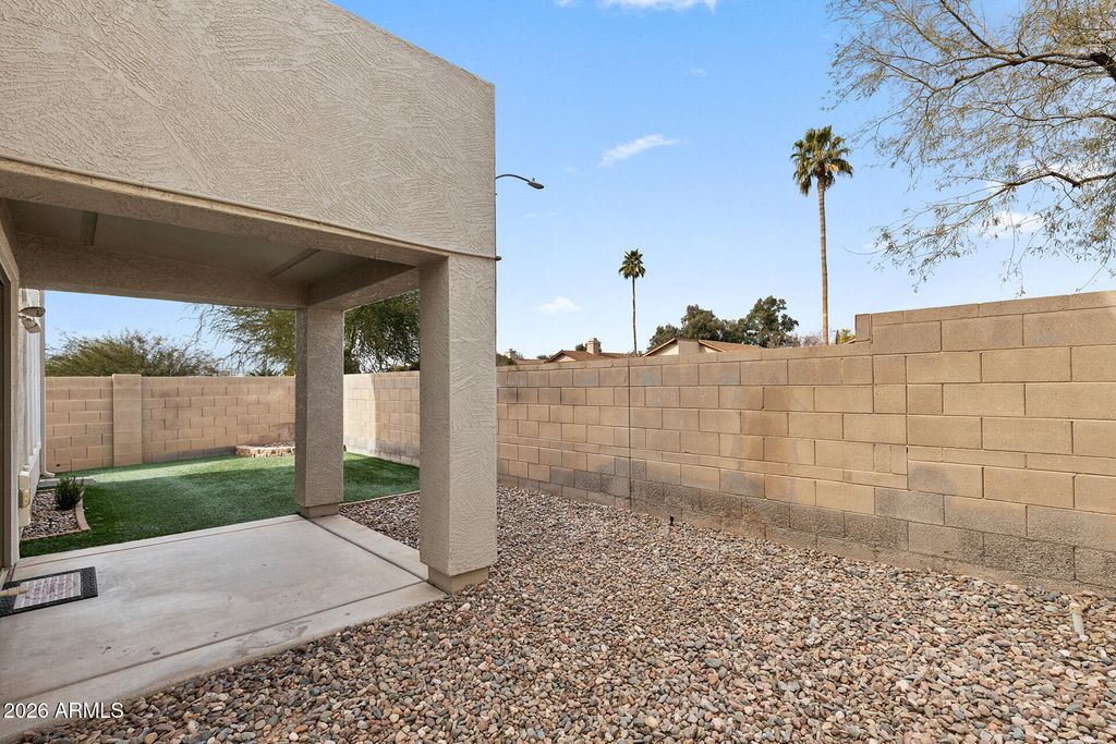 Image 47 of property listing at 6430 W BARBARA Avenue, Glendale, AZ 85302