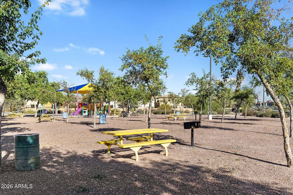 Image 58 of property listing at 6430 W BARBARA Avenue, Glendale, AZ 85302