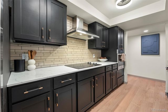 7000 E Quincy Avenue 301, Denver, CO 80237