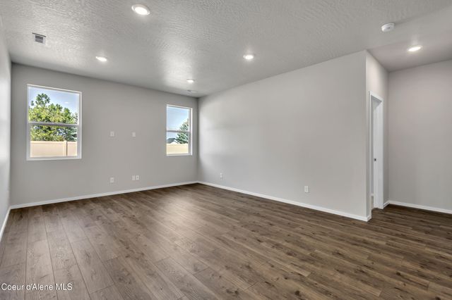 4891 W Homeward Bound Blvd, Coeur D'alene, ID 83815