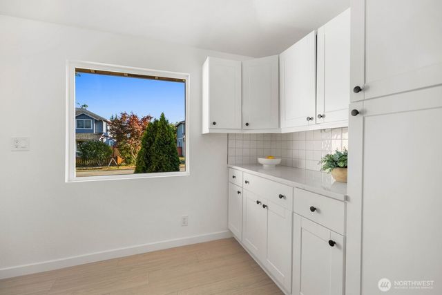 221 2nd Avenue N, Algona, WA 98001