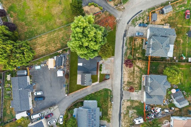 221 2nd Avenue N, Algona, WA 98001