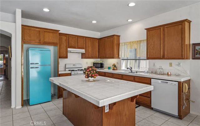 29811 Camden, Murrieta, CA 92563