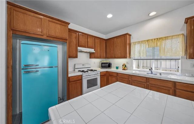 29811 Camden, Murrieta, CA 92563