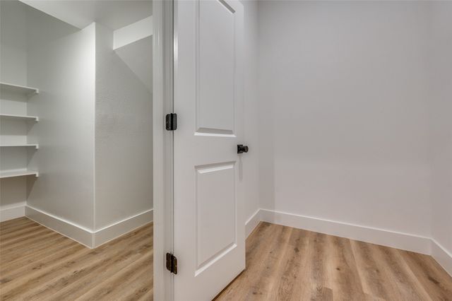 2130 Roanoke Avenue, Dallas, TX 75235