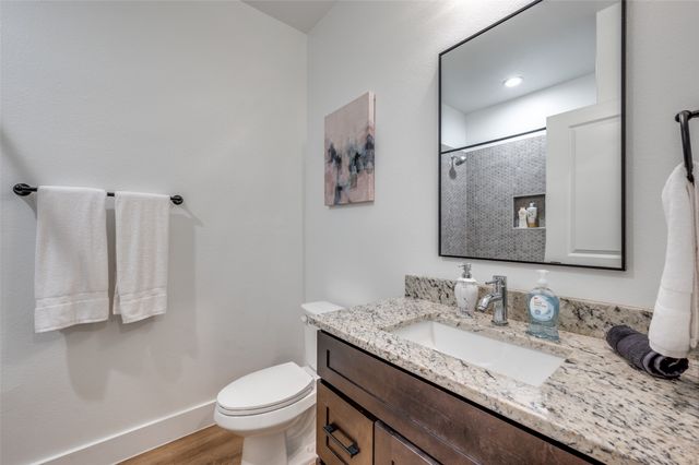 2130 Roanoke Avenue, Dallas, TX 75235
