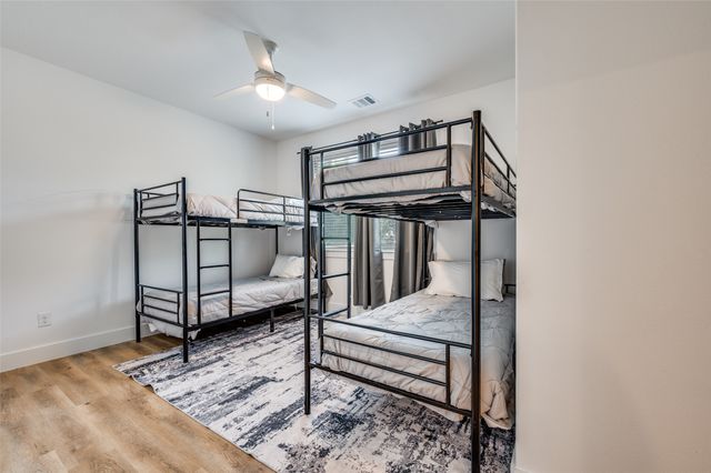 2130 Roanoke Avenue, Dallas, TX 75235