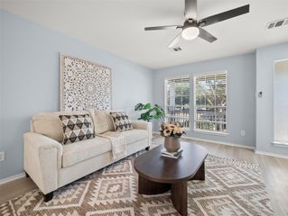 173 Decker, Kyle, TX 78640