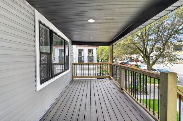 3527 N Kostner Avenue, Chicago, IL 60641