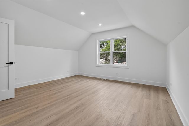 3527 N Kostner Avenue, Chicago, IL 60641