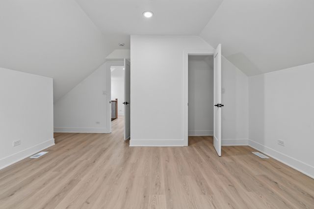 3527 N Kostner Avenue, Chicago, IL 60641
